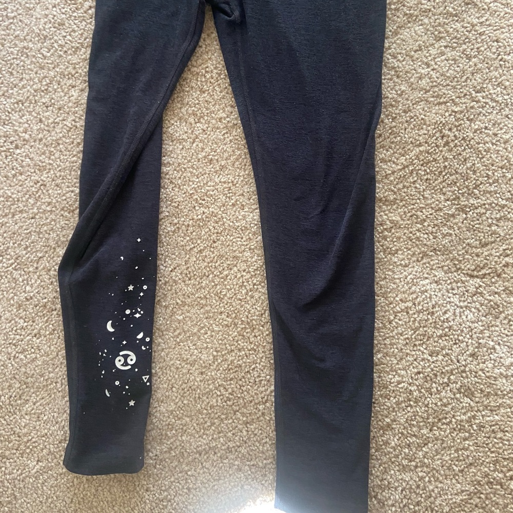 Beyond Yoga galaxy grey leggings M